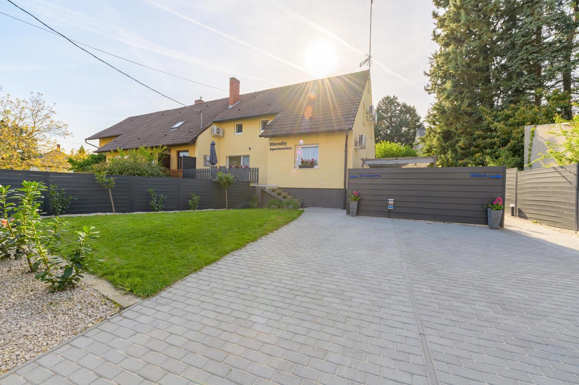 Eternity Apartmanhaz Keszthely Luaran gambar